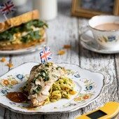 It's all about the leftover sandwiches! 🥪

We couldn't not make the ultimate coronation chicken sarnie using our new royal rice salad recipe. 

Thick bread stuffed with layers of creamy rice and spiced roast chicken. Visit the link in our bio to try the recipe.

We hope everyone is having a royally jubilant long weekend. 
.
.
.
.
@laura_sussexfoodie @beeholmesphotography #coronationchicken #platinumjubilee #chickenlover #britishfood #ukfoodie #chickendinner #ricesalad #recipevideo #recipeshare