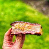 Pork belly perfection! 🐷

Sweet sticky bark + juicy pork = heaven. 

@meat_fire_whiskey cooked it until it reached 91 °C and probed like butter with his Thermapen. 
.
.
.
.
#thermapen #teamtemperature #porkbelly #porklife #ukbbq #bbquk #instascran #smokedmeat #cherrywood #texasbbq