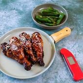 Looking to get cooking with the kids over the summer holidays? 

These BBQ chicken drumsticks by @at_dads_table are just the thing! 

Fun, easy to make and cooked with the Thermapen ONE, it's the perfect recipe for showing the kids how to make safe and delicious food using temperature as a guide. 

Get the recipe through the link in our bio to give it a go. 
.
.
.
.
#thermapen #teamtemperature #chickendrumsticks #chickendinner #bbqchicken #ukbbq #chickenlover #familyfriendlymeals #kidscooking